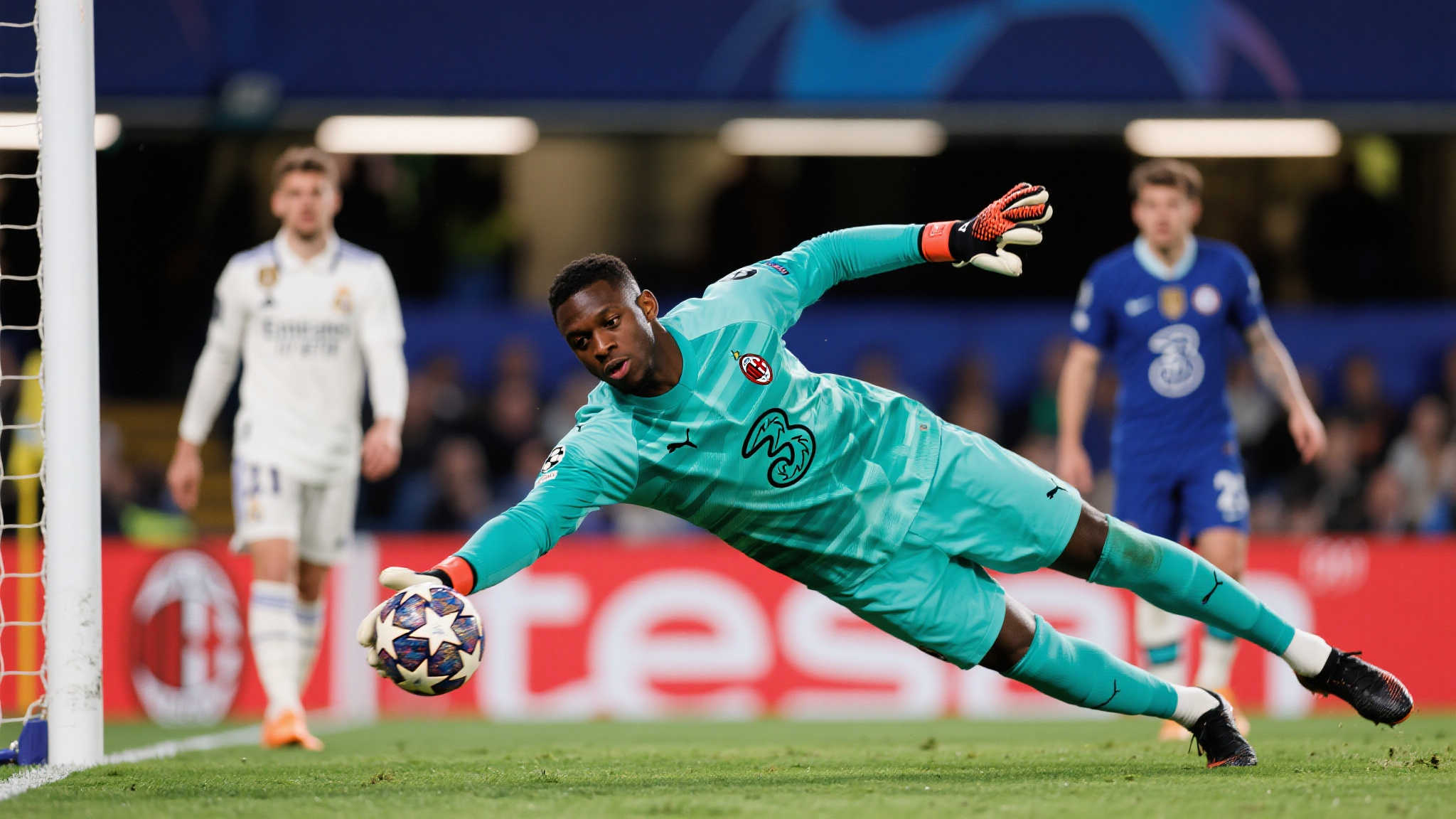 作为英超豪门球队之一，切尔西近年来在各个位置持续加